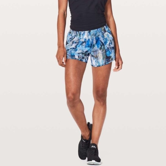 Lululemon Tracker Short V 4" in Sun Dazed Multi Blue - Size 4 - Picture 2 of 11